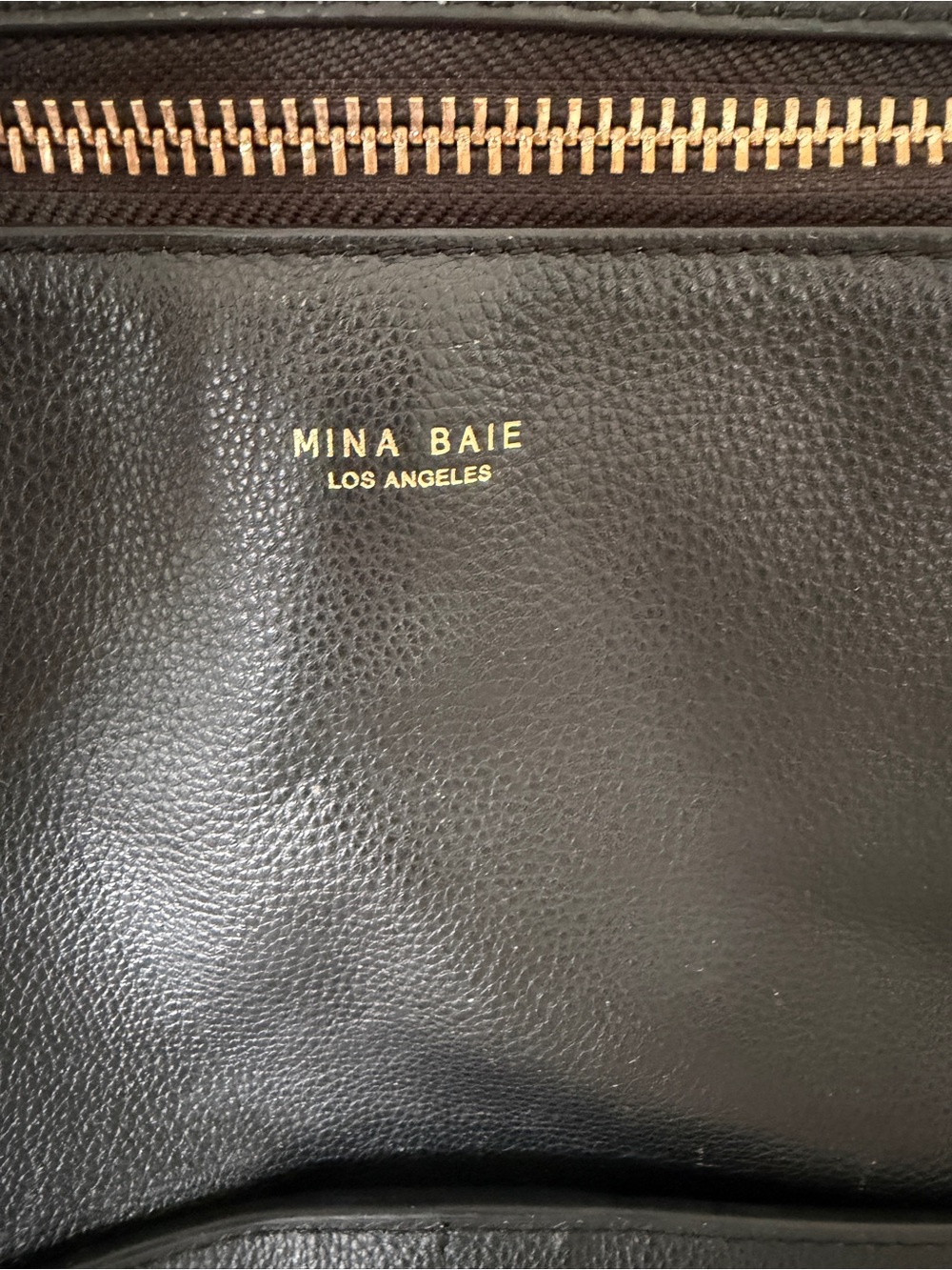 MINA BAIE Harper Backpack Leather Midi Black/Gold - Picture 4 of 11